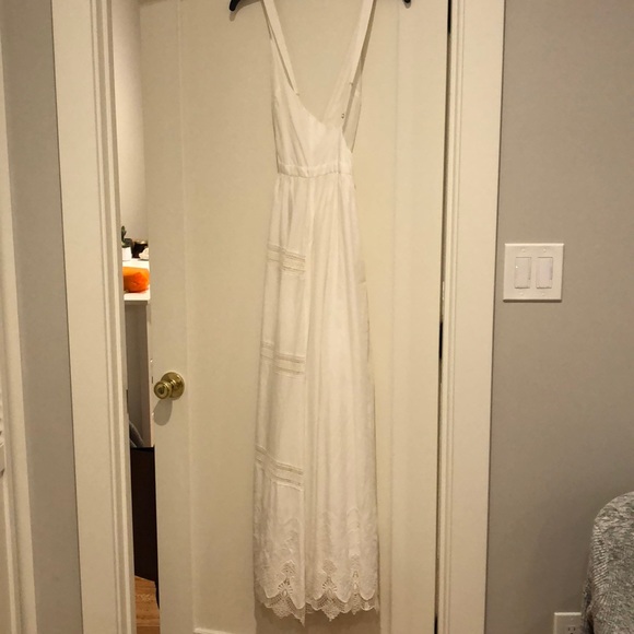 The Jetset Diaries white lace maxi dress - Picture 6 of 7